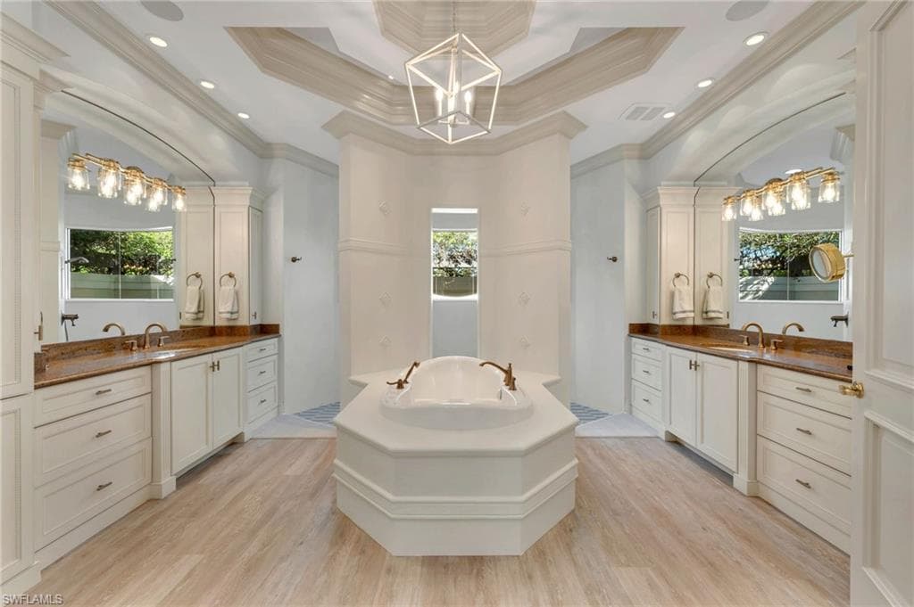 15102 Frescott Way, Naples, FL 34110-18