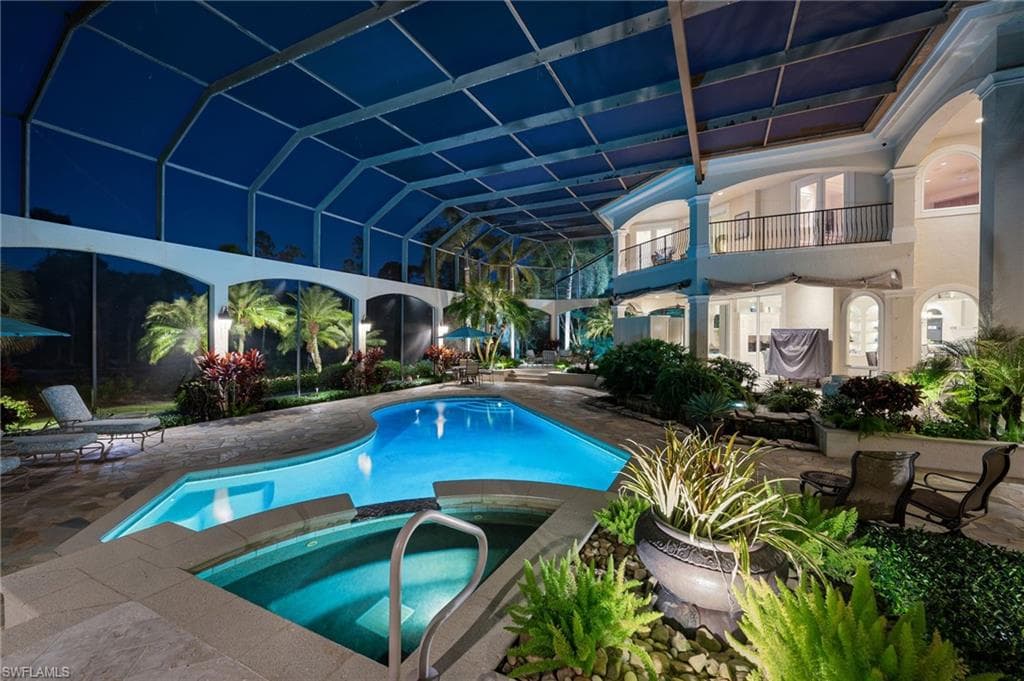 15102 Frescott Way, Naples, FL 34110-2