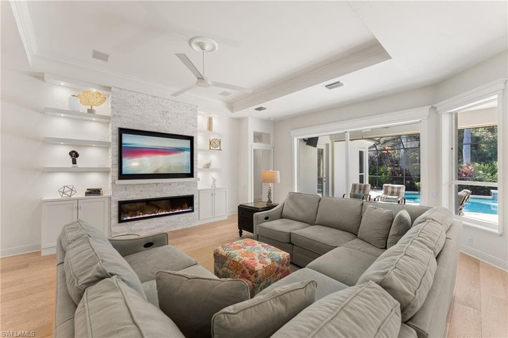 9296 Troon Lakes Dr, Naples, FL 34109-8