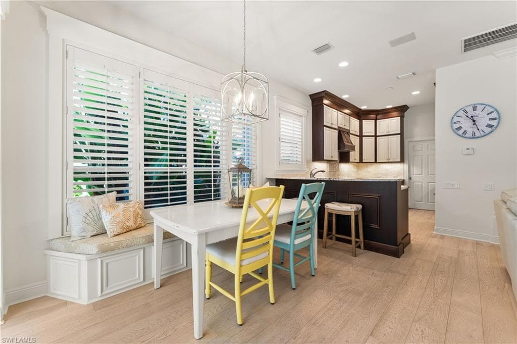 9296 Troon Lakes Dr, Naples, FL 34109-9