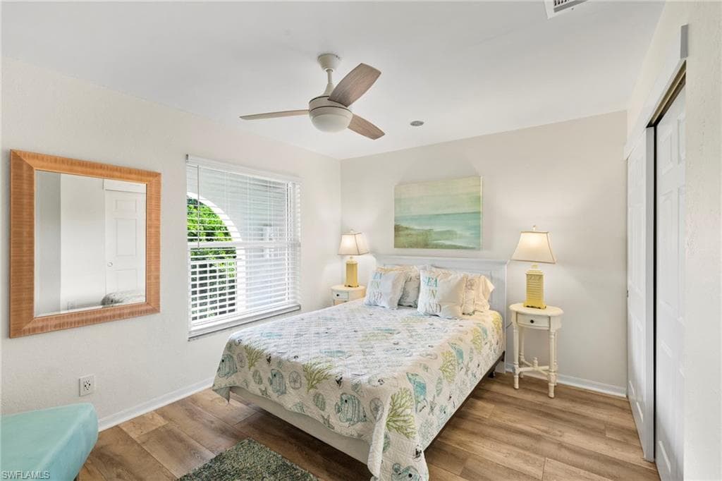 9101 Vanderbilt Dr 1, Naples, FL 34108-12