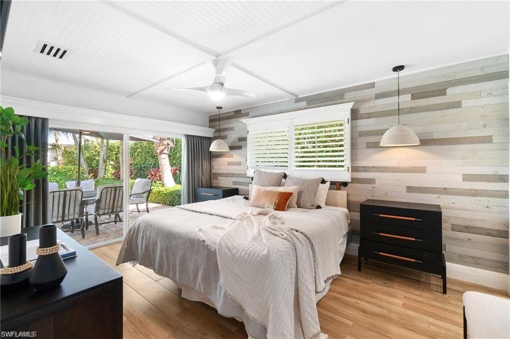 1515 Osprey Ave, Naples, FL 34102-17