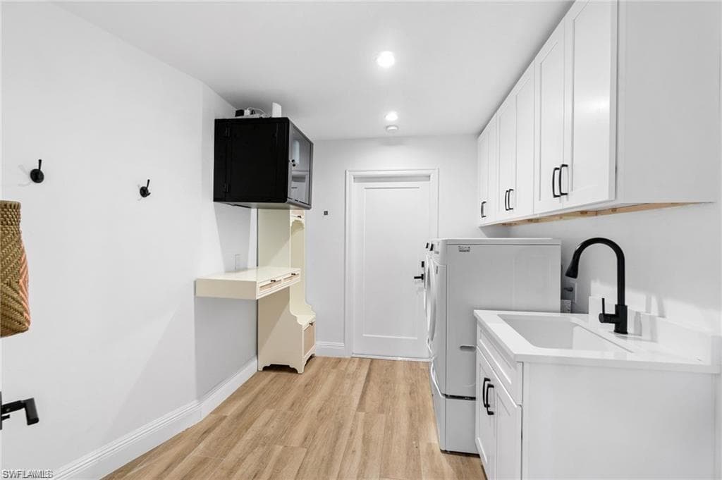 1515 Osprey Ave, Naples, FL 34102-28