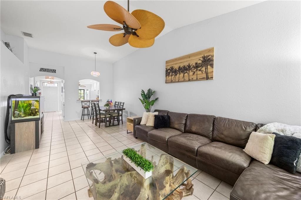 7715 Woodbrook Cir 3402, Naples, FL 34104-10