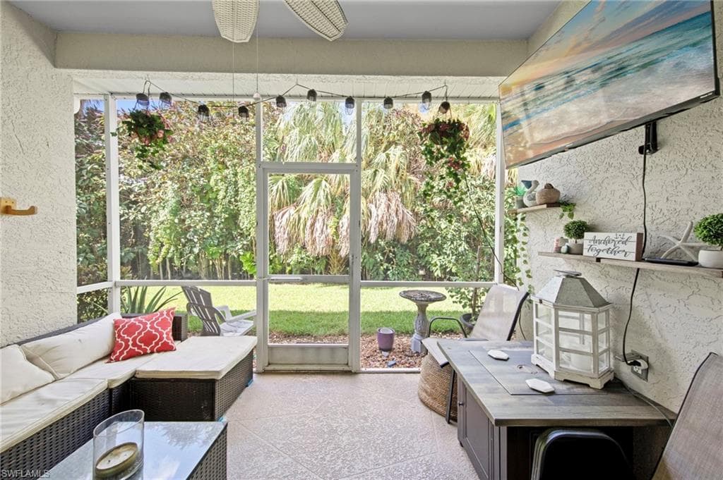 7715 Woodbrook Cir 3402, Naples, FL 34104-21