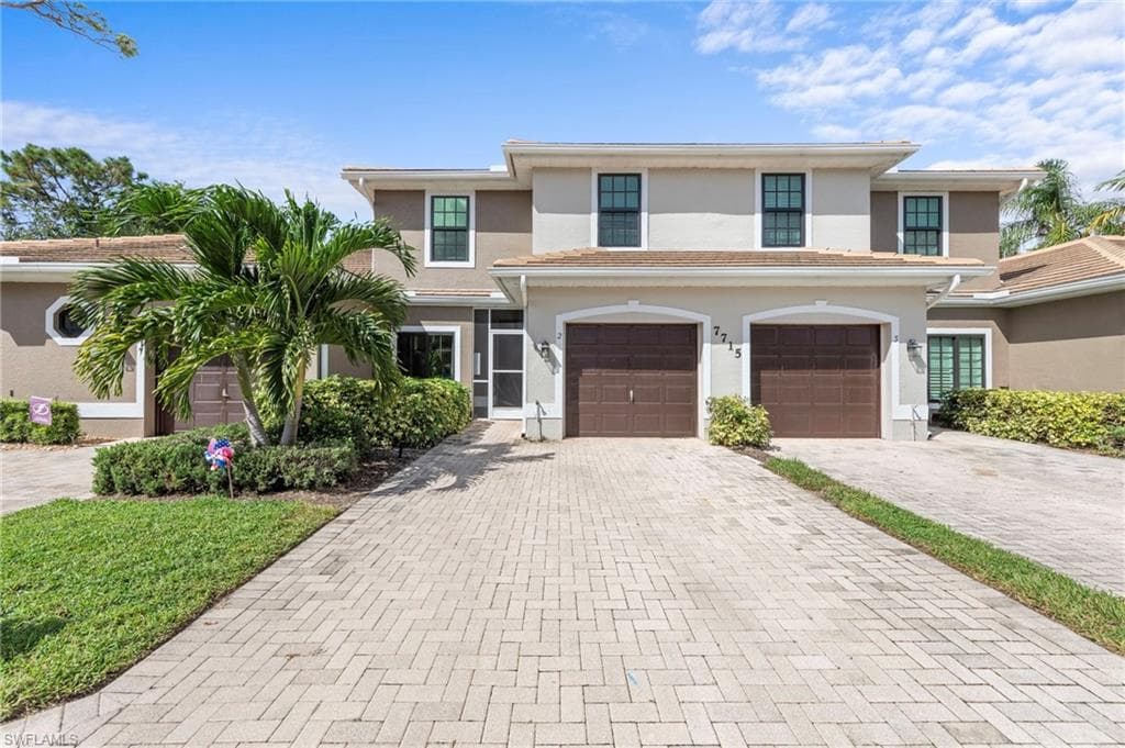 7715 Woodbrook Cir 3402, Naples, FL 34104-1