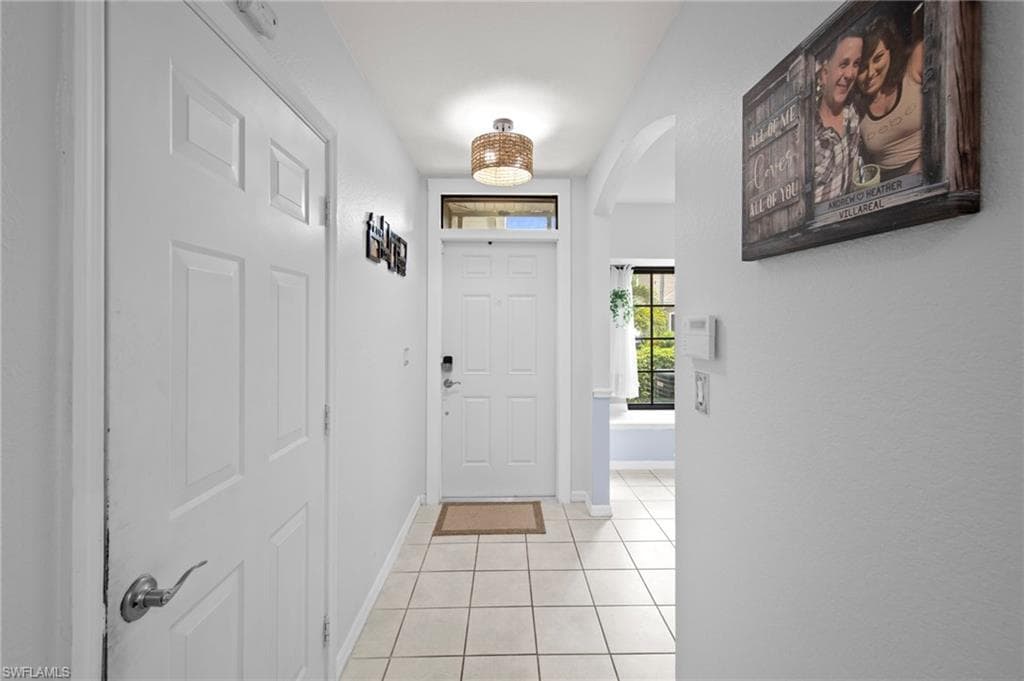 7715 Woodbrook Cir 3402, Naples, FL 34104-34