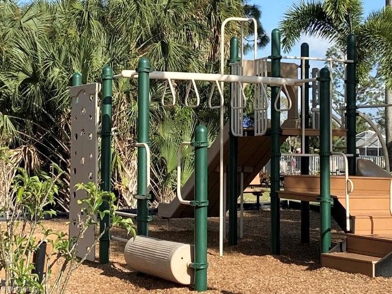 7715 Woodbrook Cir 3402, Naples, FL 34104-41