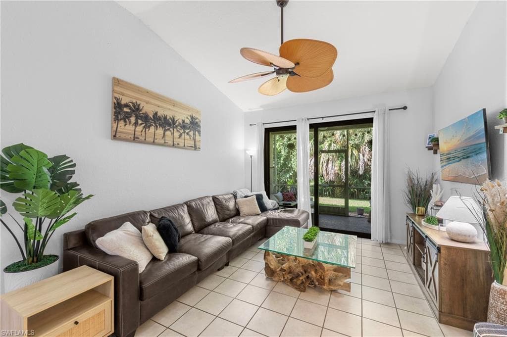 7715 Woodbrook Cir 3402, Naples, FL 34104-3