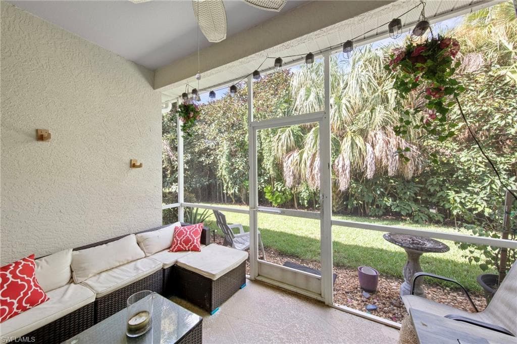 7715 Woodbrook Cir 3402, Naples, FL 34104-7