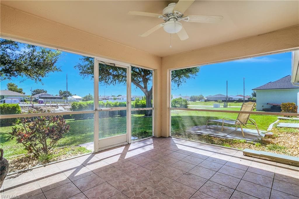 2905 1st Pl, Cape Coral, FL 33909-26