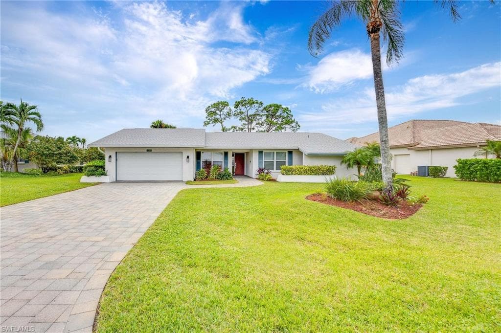 9905 Treasure Cay Ln, Bonita Springs, FL 34135-3