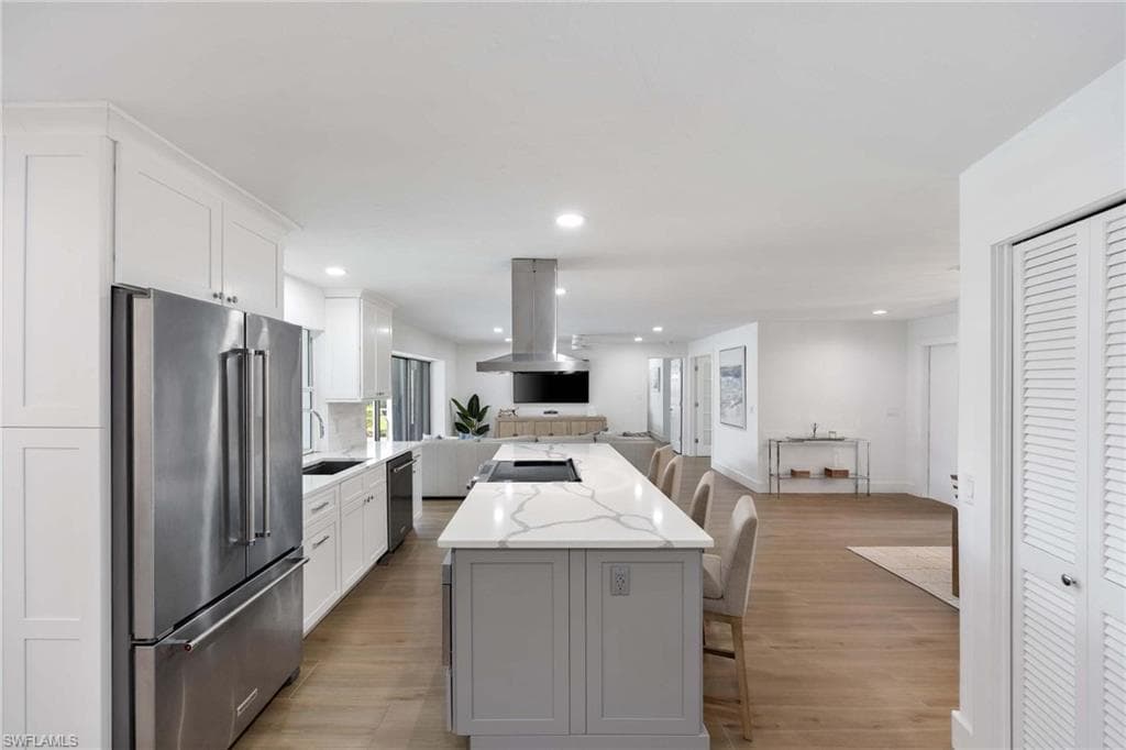 9905 Treasure Cay Ln, Bonita Springs, FL 34135-7