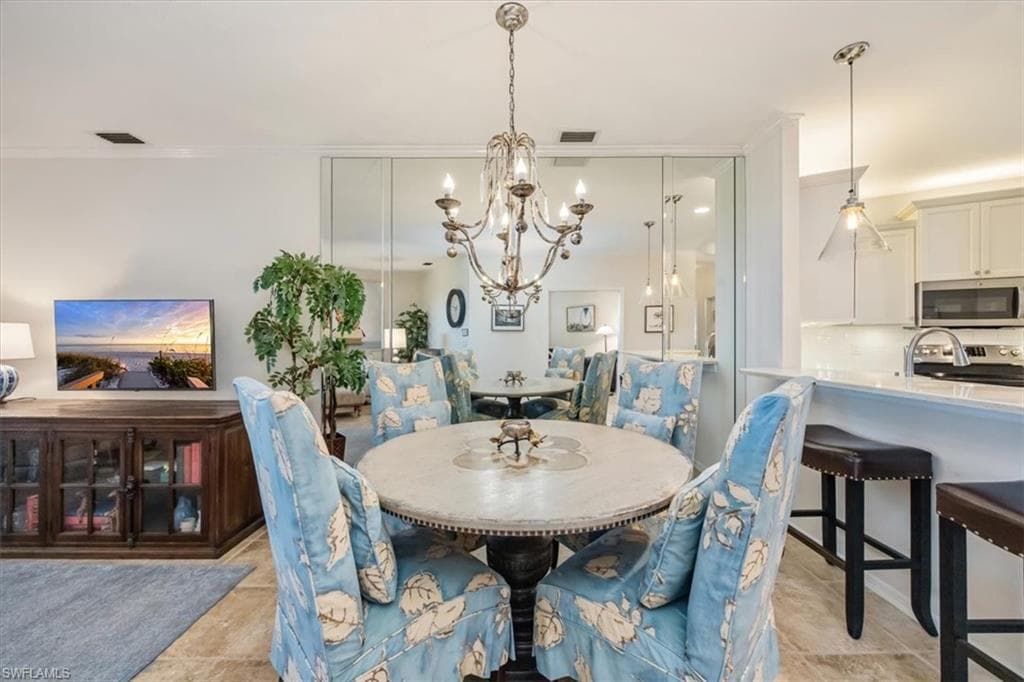 8380 Excalibur Cir H2, Naples, FL 34108-8