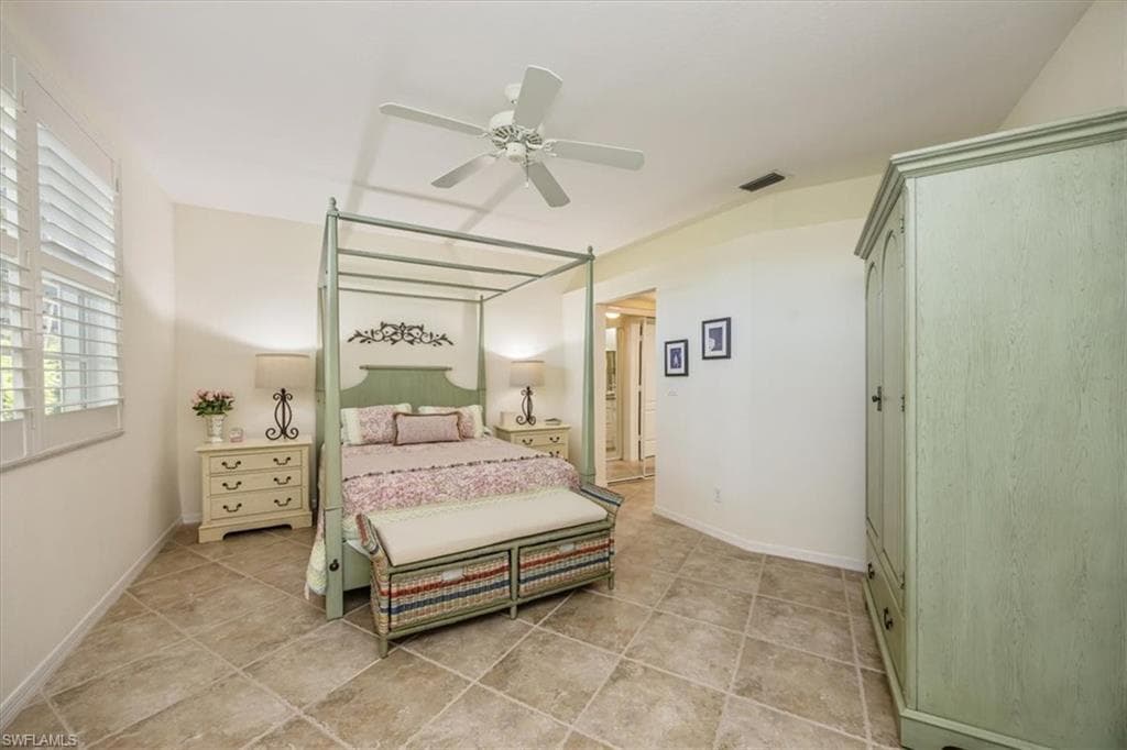 8380 Excalibur Cir H2, Naples, FL 34108-13