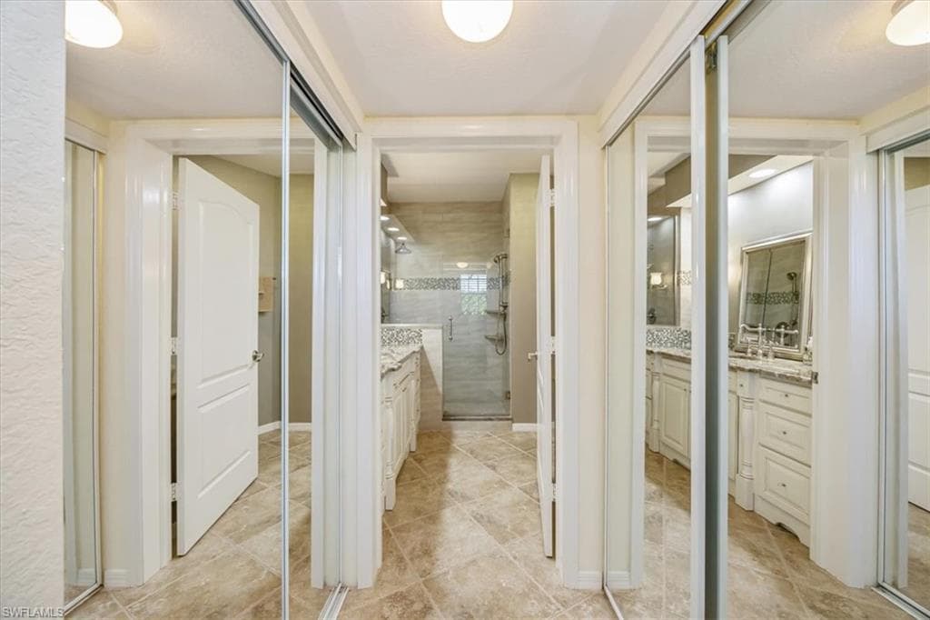 8380 Excalibur Cir H2, Naples, FL 34108-16