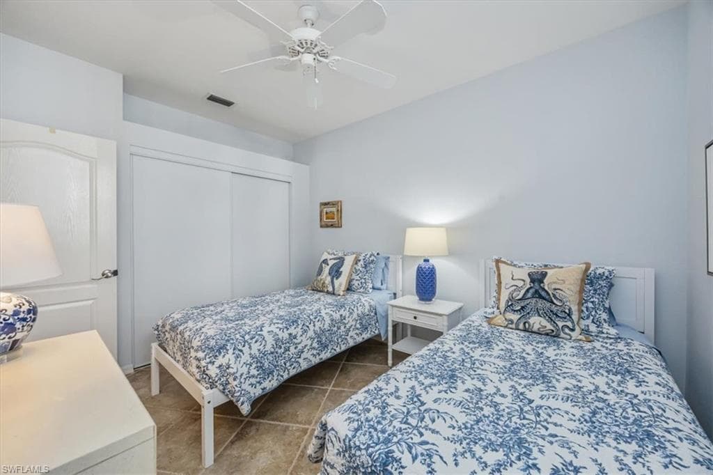 8380 Excalibur Cir H2, Naples, FL 34108-18