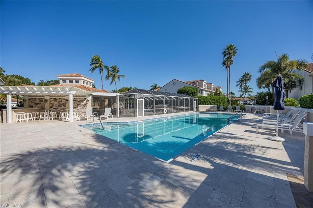 8380 Excalibur Cir H2, Naples, FL 34108-26