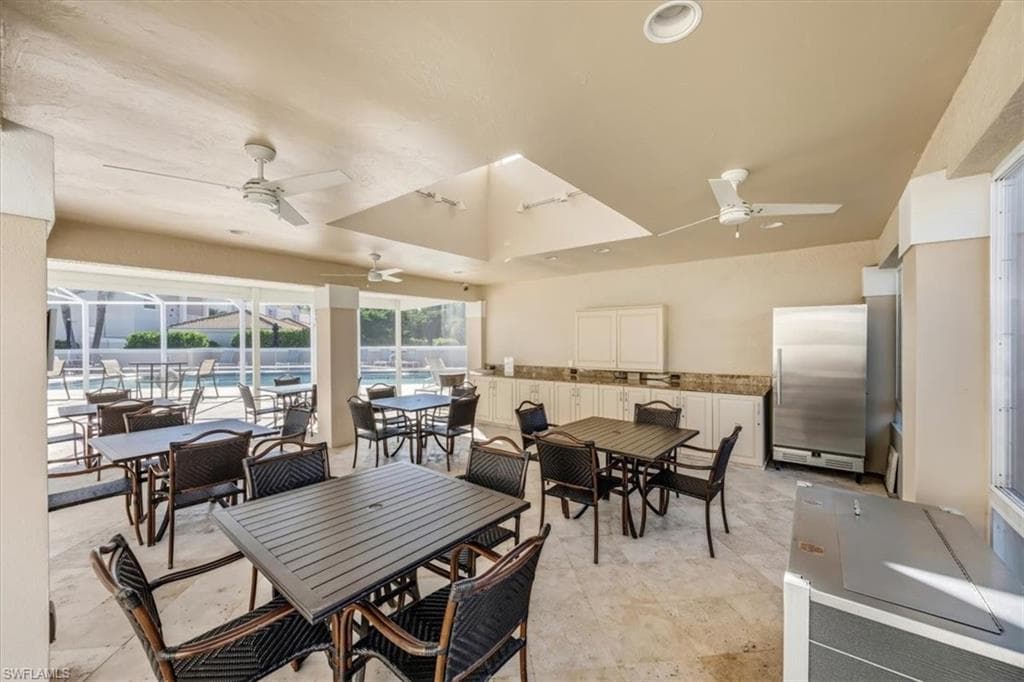 8380 Excalibur Cir H2, Naples, FL 34108-30