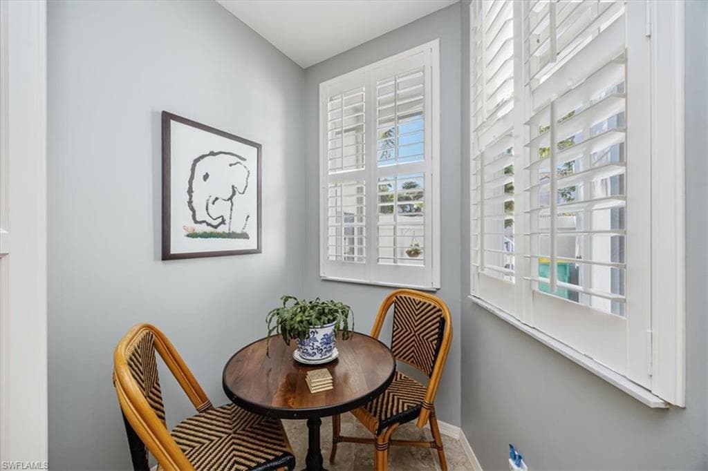 8380 Excalibur Cir H2, Naples, FL 34108-5