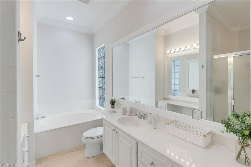 3759 Whidbey Way, Naples, FL 34119-17