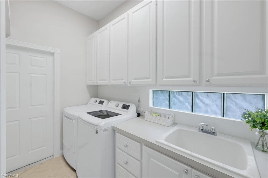 3759 Whidbey Way, Naples, FL 34119-23