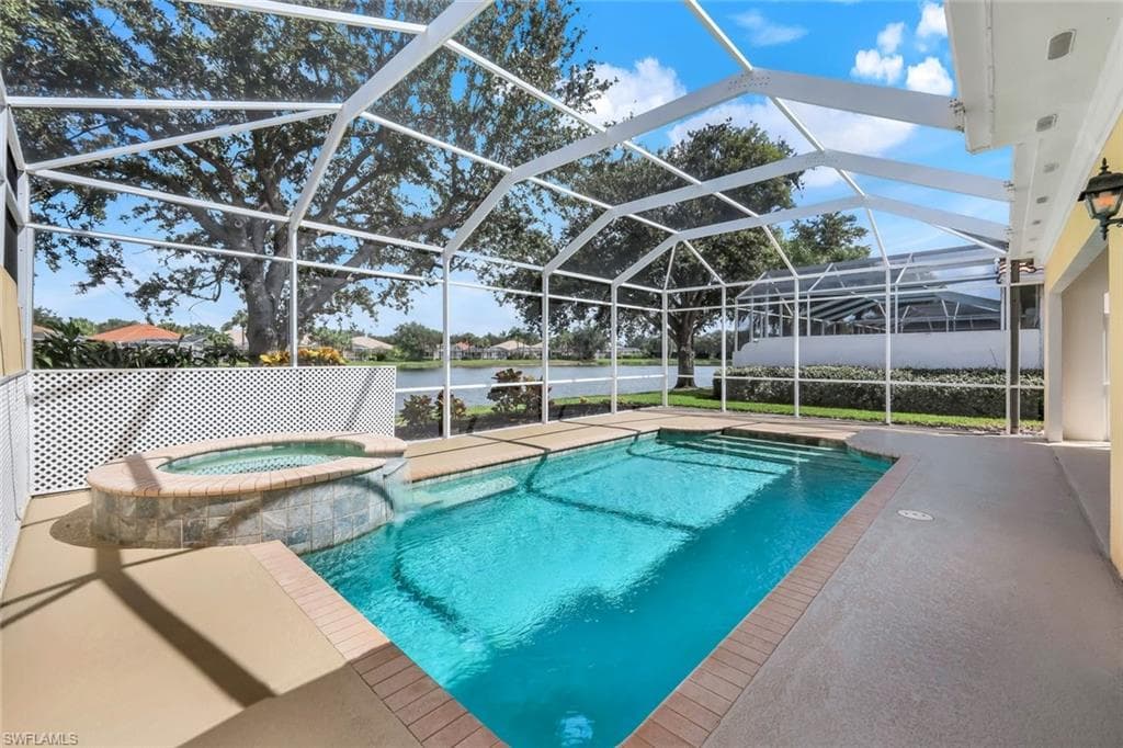3759 Whidbey Way, Naples, FL 34119-2