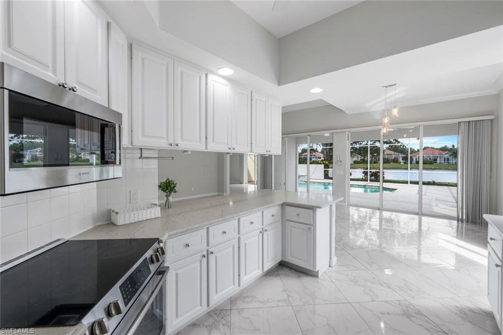 3759 Whidbey Way, Naples, FL 34119-4