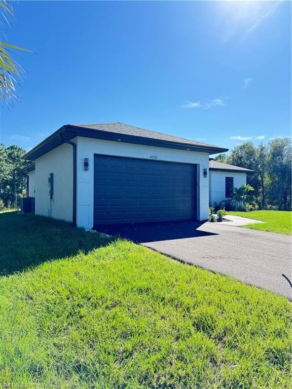 4220 64th Ave NE, Naples, FL 34120-2