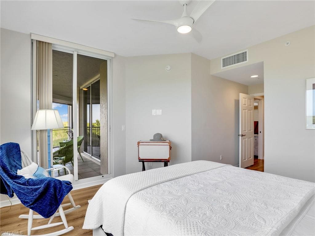 1001 Arbor Lake Dr 102, Naples, FL 34110-21