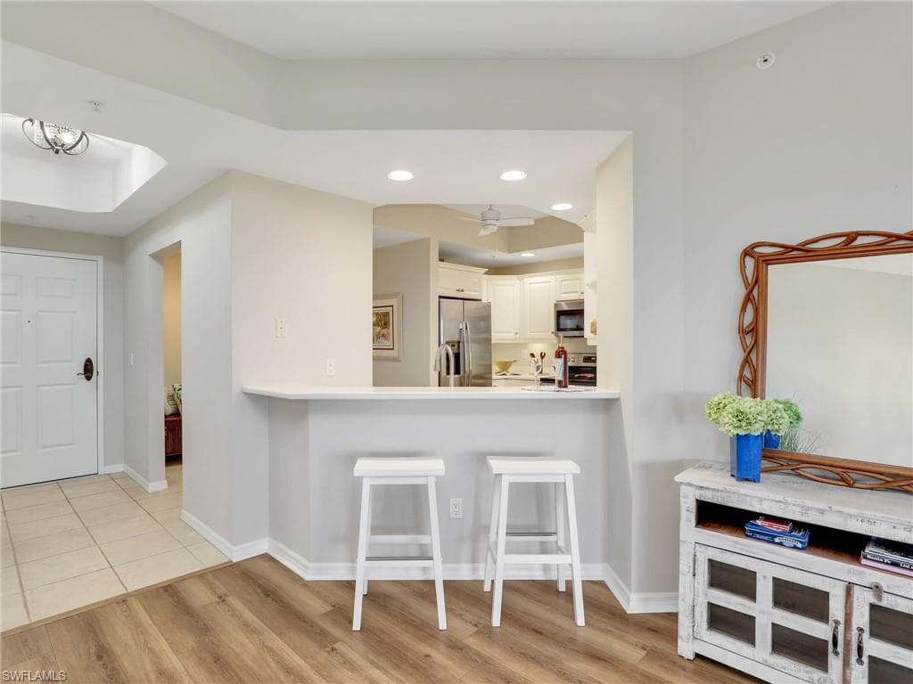 1001 Arbor Lake Dr 102, Naples, FL 34110-4