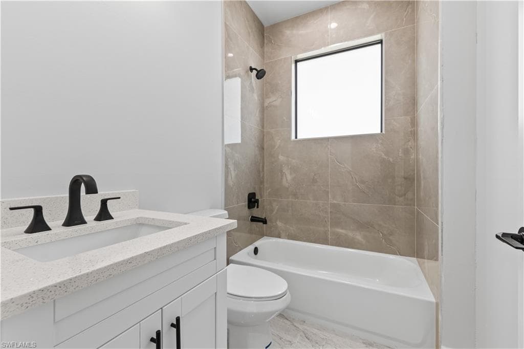 3571 Everglades Blvd S, Naples, FL 34117-17