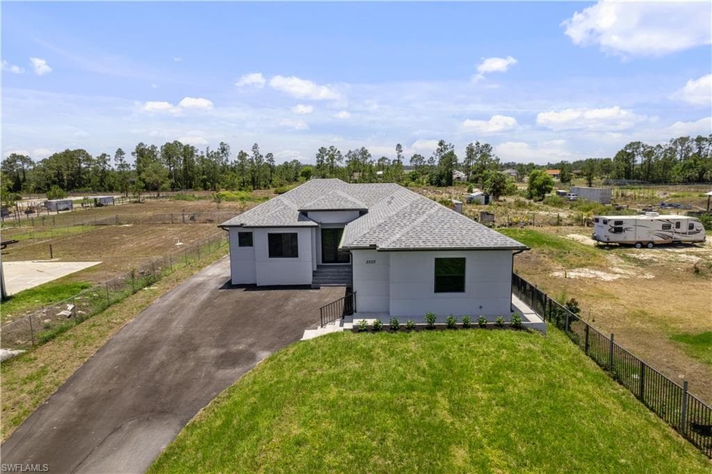 3571 Everglades Blvd S, Naples, FL 34117-1