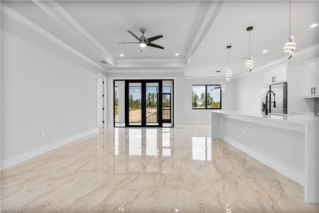 3571 Everglades Blvd S, Naples, FL 34117-4