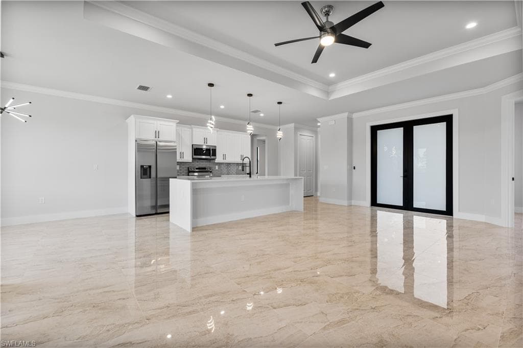 3571 Everglades Blvd S, Naples, FL 34117-6