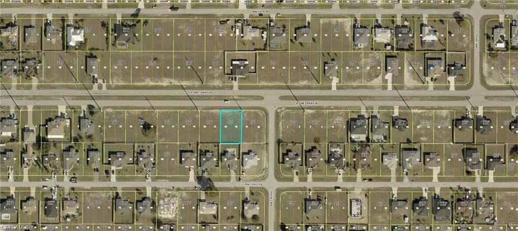 504 Kismet Pkwy W, Cape Coral, FL 33993-3