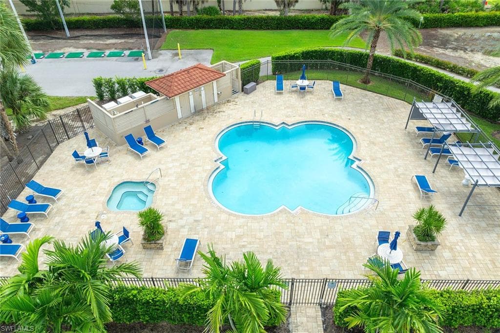 4588 Andover Way 304a, Naples, FL 34112-32