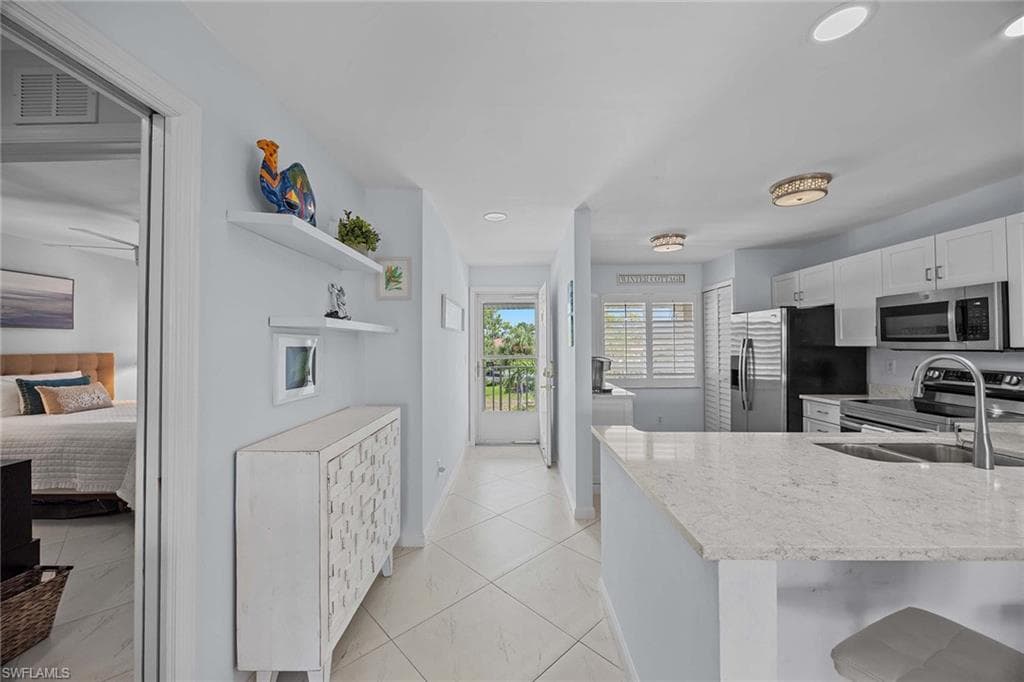 4588 Andover Way 304a, Naples, FL 34112-3