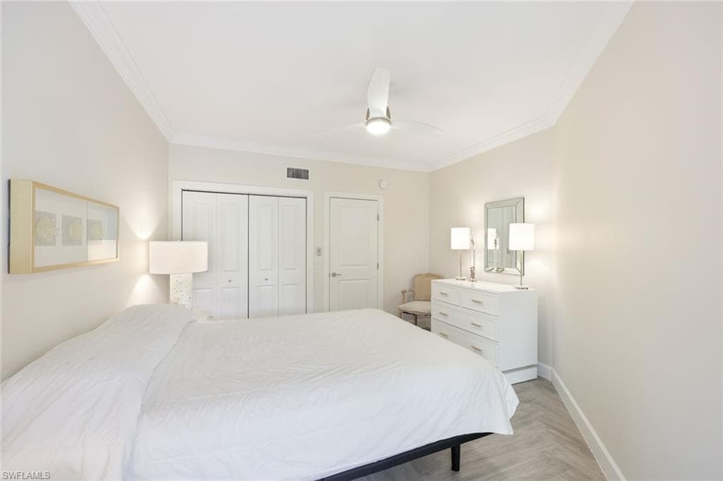2166 Anchorage Ln A, Naples, FL 34104-17