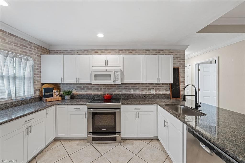 18281 Fuchsia Rd, Fort Myers, FL 33967-16