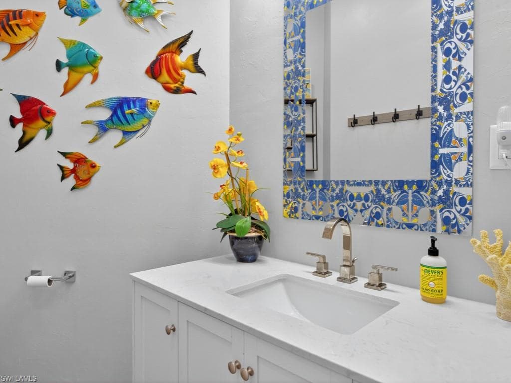 680 Waterside Dr, Marco Island, FL 34145-32