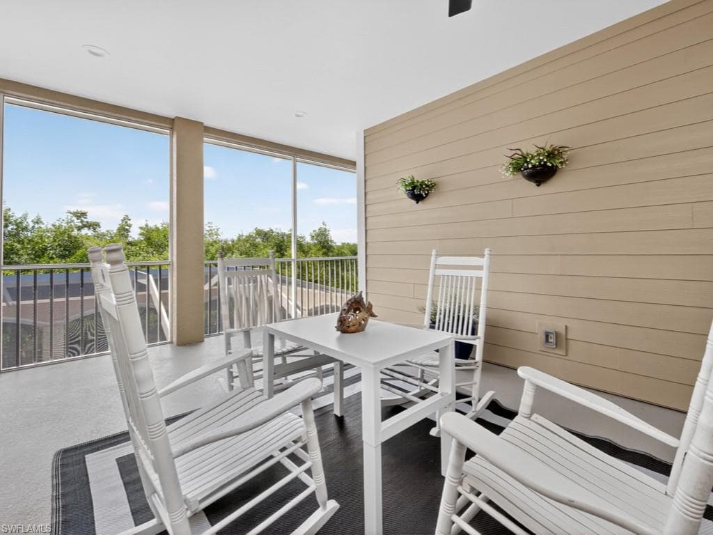 680 Waterside Dr, Marco Island, FL 34145-35