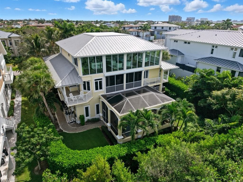 680 Waterside Dr, Marco Island, FL 34145-42
