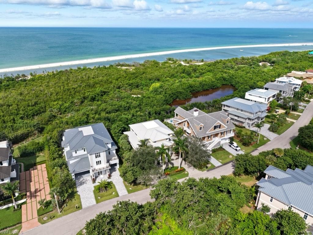 680 Waterside Dr, Marco Island, FL 34145-43