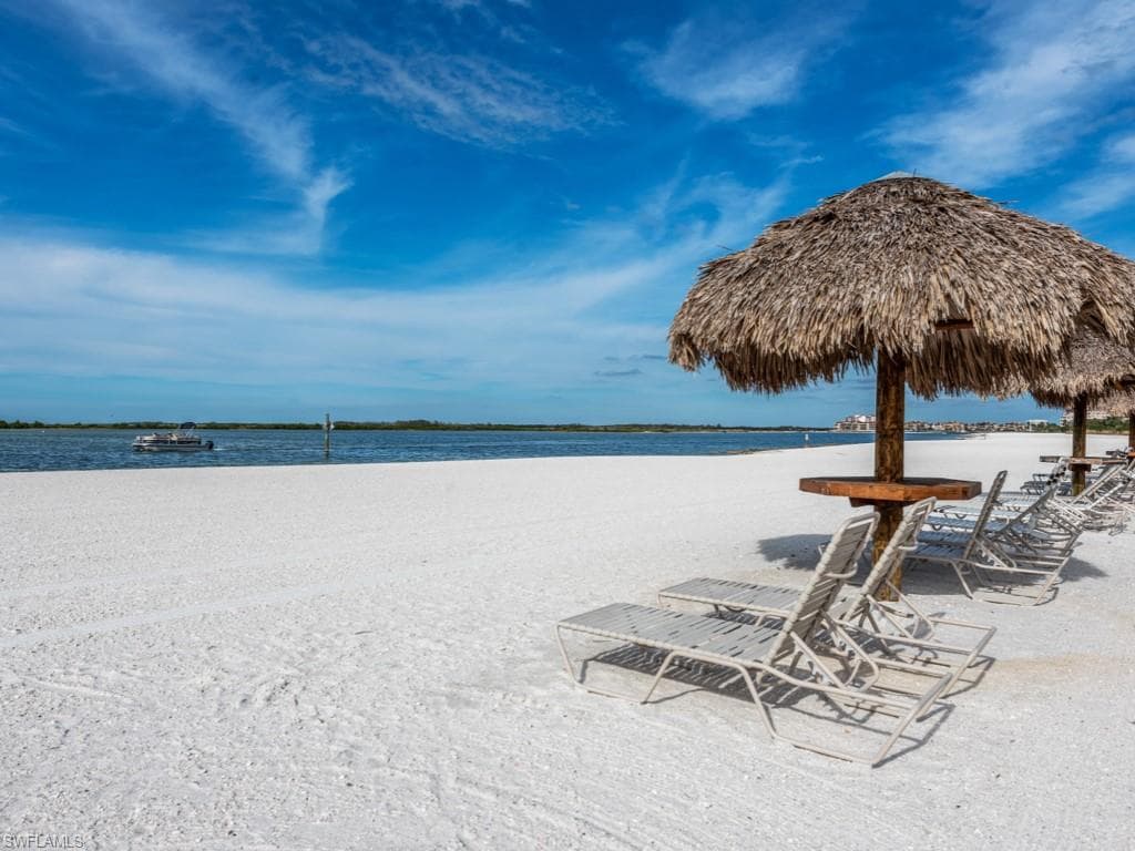680 Waterside Dr, Marco Island, FL 34145-45