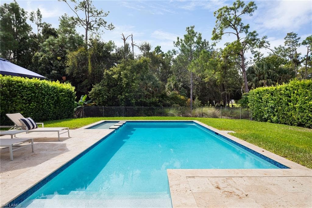 6816 Del Mar Ter, Naples, FL 34105-18