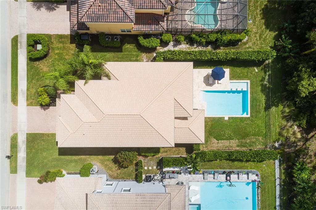 6816 Del Mar Ter, Naples, FL 34105-23