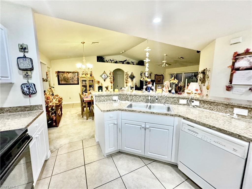 2903 38th St SW, Lehigh Acres, FL 33976-11