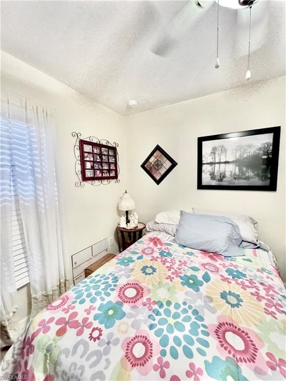 2903 38th St SW, Lehigh Acres, FL 33976-24
