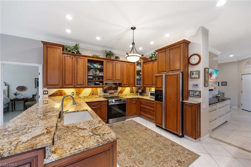 13630 Southampton Dr, Bonita Springs, FL 34135-7